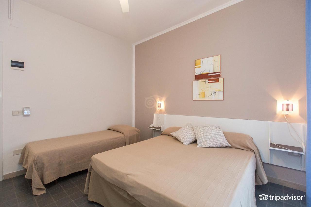 Hotel Anna Terracina Exterior photo