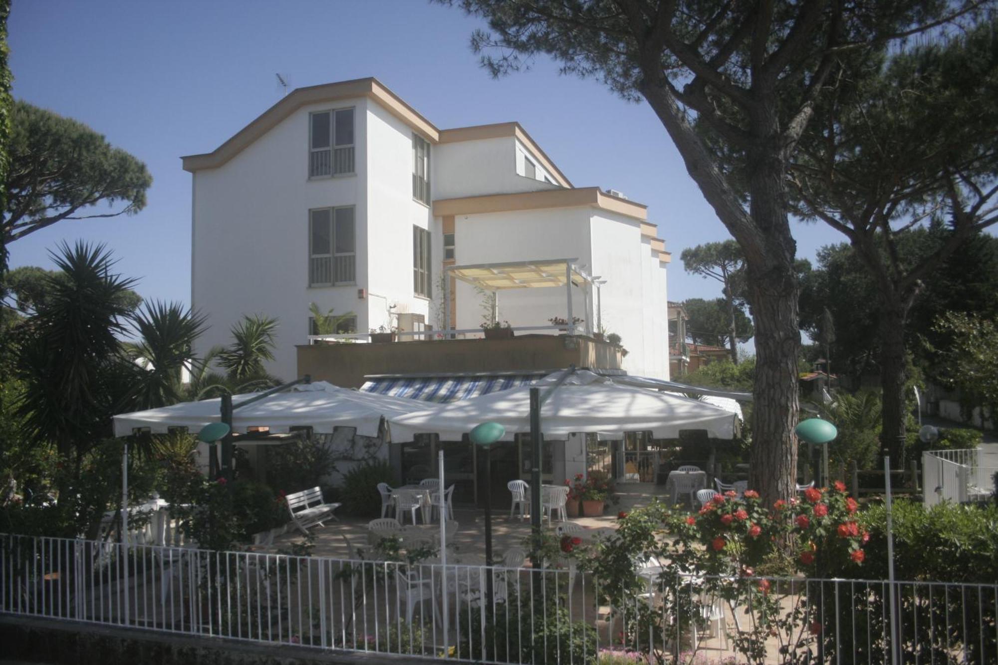 Hotel Anna Terracina Exterior photo
