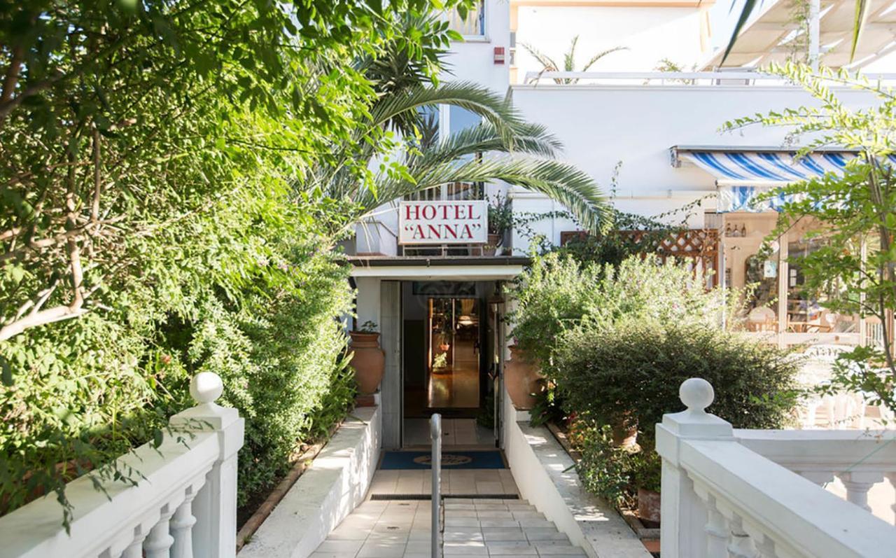 Hotel Anna Terracina Exterior photo